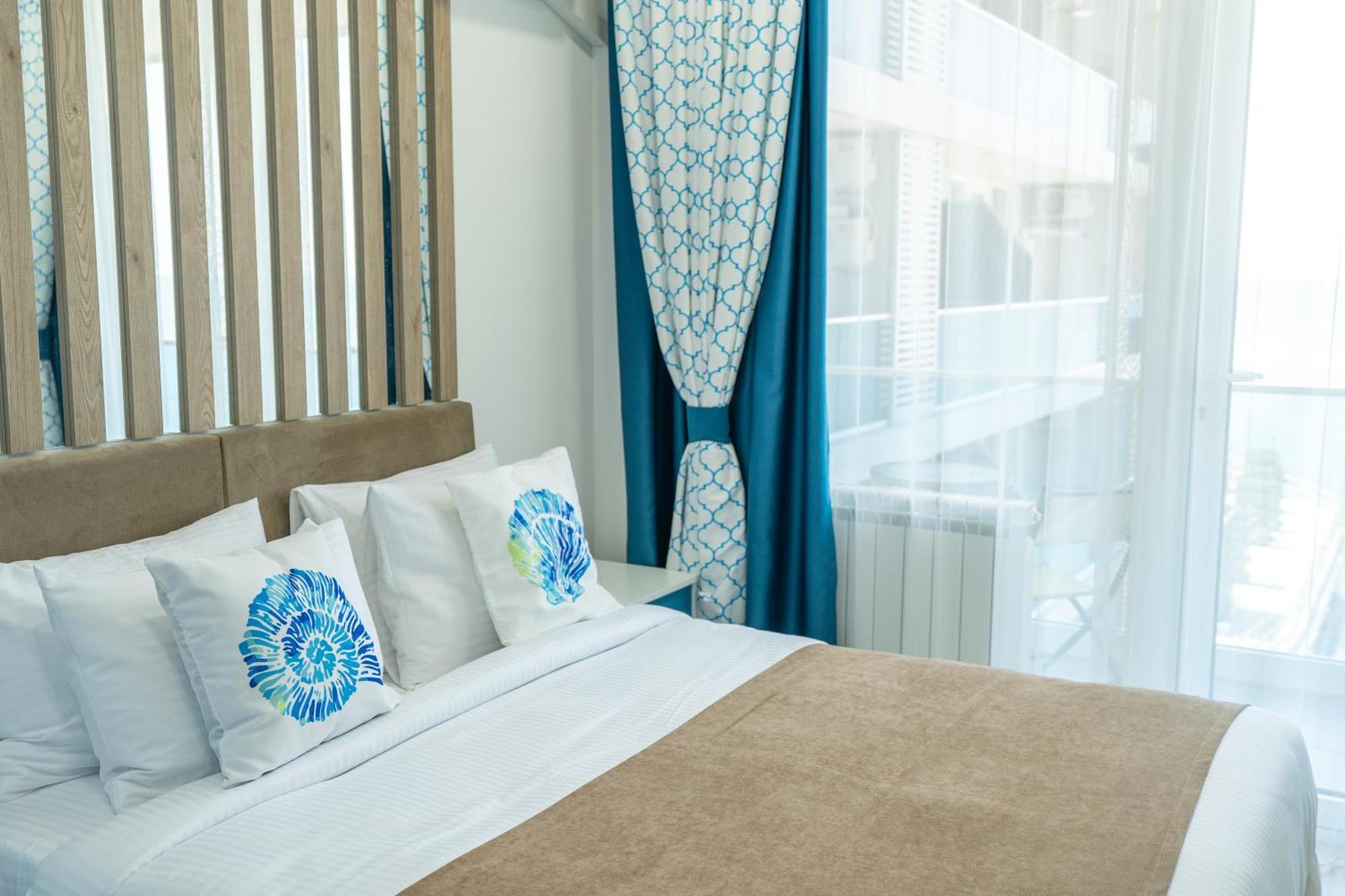 Seagull Beachfront Boutique Hotel Batumi Quarto foto